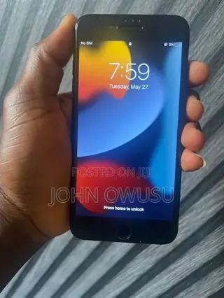 Apple iPhone 7 32 GB Black