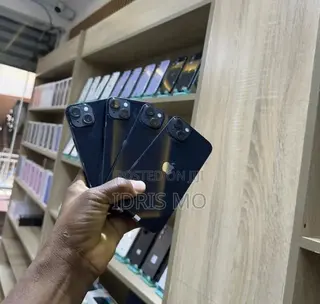 Apple iPhone 13 128 GB