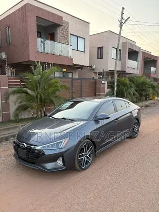 Hyundai Elantra 2020 Silver