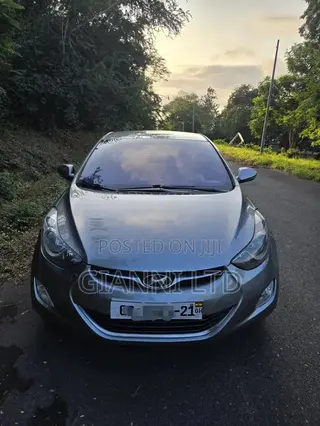 Hyundai Elantra 2012 Gray
