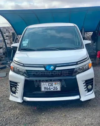 Toyota Voxy for Rent