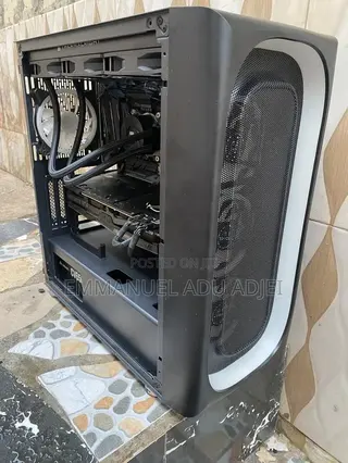 Full RGB Gaming Case + 7 RGB Fans and Uphere Intel Air Cooler