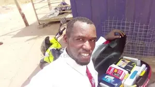Delivery Guy Making Deliveries Within Accra Professionally