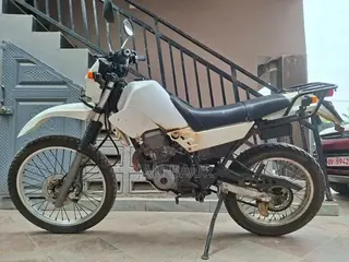 Yamaha 1998 White