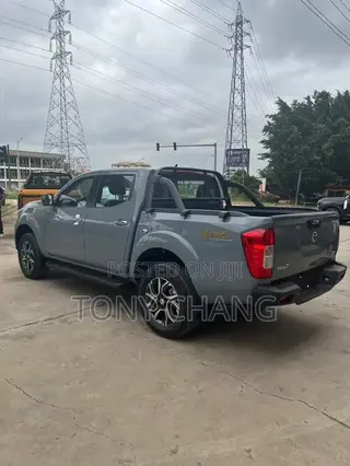 New Nissan Pick-Up 2025 Gray
