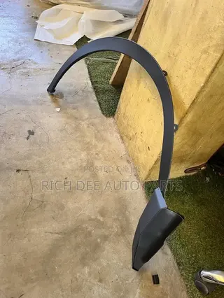 Honda CR-V 2017-2022 Fender Moulding Front 2017, 2018, 2019, 2020