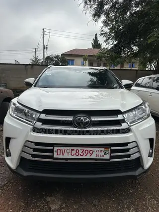 Toyota Highlander XLE 2019 White