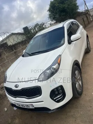 Kia Sportage EX 4dr SUV (2.4L 4cyl 6A) 2017 White