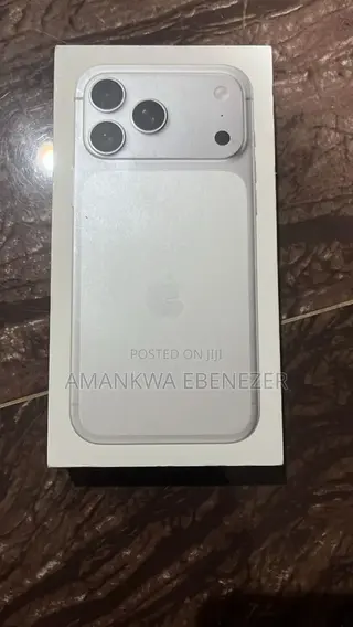 New Apple iPhone 17 Pro Max 256 GB Silver