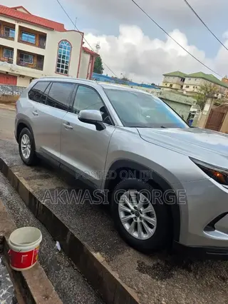 Toyota Grand Highlander 2024 Silver