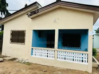 3bdrm House in Nyanyano for rent
