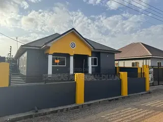 3bdrm House in Adom Estate, Community 25 for rent