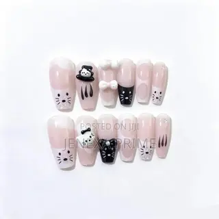Hello Kitty Nude Bow Press-on Nails
