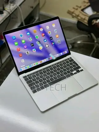 Laptop Apple MacBook Pro 2020 32GB Intel Core i7 SSD 512GB