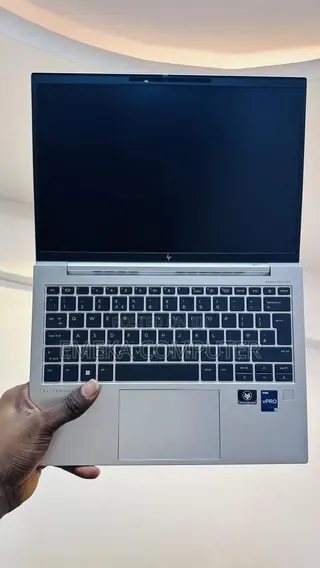 Laptop HP EliteBook 830 G9 16GB Intel Core i5 SSD 256GB