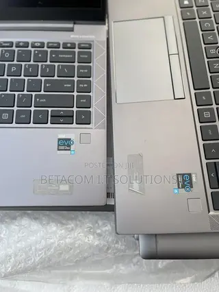 Laptop HP ZBook Firefly G8 8GB Intel Core i5 SSD 256GB