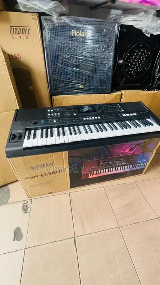 Keyboard PSR E 583