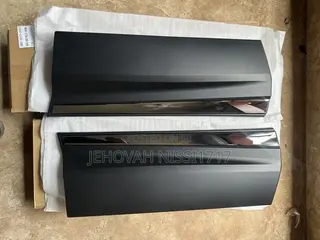 Honda CR-V 2017 - 2020 Rear / Back Door Moulding Chrome