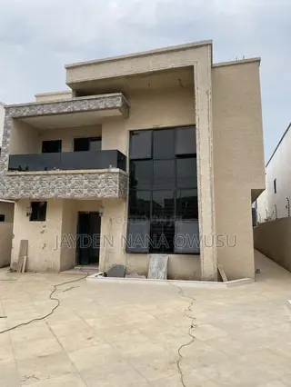 3bdrm House in Lashibi, Sakumono for sale