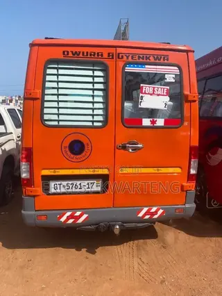 Mercedes-Benz Sprinter 2007 Orange