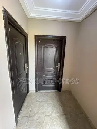 1bdrm Room & Parlour in Amanfrom Adenta, Frafraha for rent