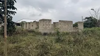 Beautiful Location One Plot With Uncompleted Building in Ejisu