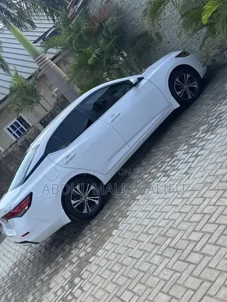 Nissan Sentra SV 2021 White