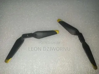 Replacement Folding Drone Propeller Blades (Yellow Tip)