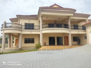 7bdrm House in Atasamanso, Kumasi Metropolitan for Rent
