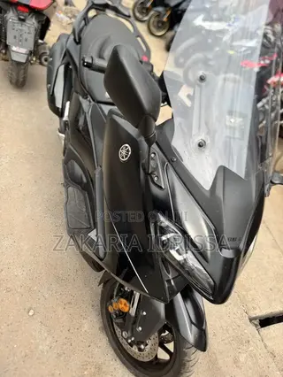 Yamaha 2024 Black