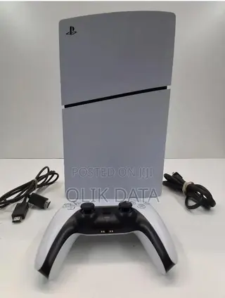 PlayStation 5 Slim Digital 1TB Glossy Finish Plus Games