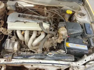 Toyota Corolla 2001 Gold