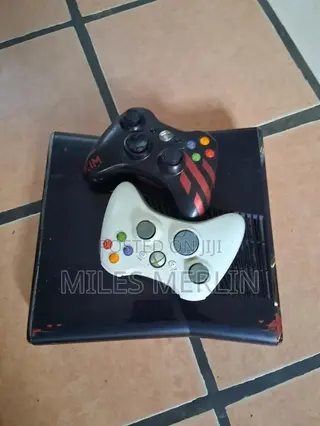 Xbox 360 Slim