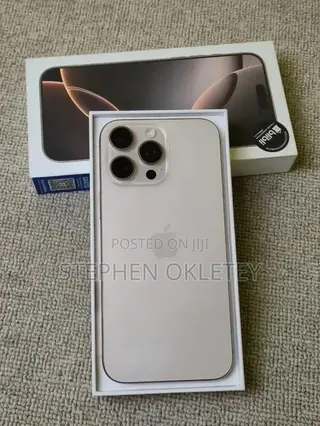 New Apple iPhone 16 Pro Max 256 GB Gold
