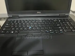 Laptop Dell Inspiron 15 5580 8GB Intel Core i5 SSD 256GB