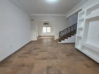 3bdrm Apartment in A&C Mall Area for rent