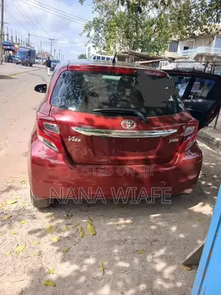 Toyota Vitz 2017 Brown