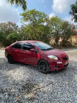 Toyota Yaris 1.5 2009 Red