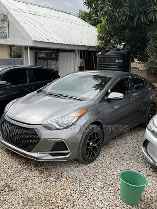 Hyundai Elantra SE Coupe FWD (1.8L 4cyl 6A) 2013 Gray