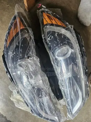 Elantra 2017,2018/ Headlight