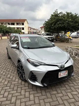 Toyota Corolla SE 4dr Sedan (1.8L 4cyl CVT) 2017 Silver