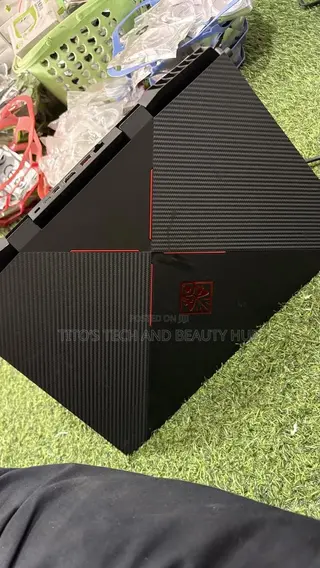 Laptop HP Omen 15 16GB Intel Core i5 HDD+SSD 1T