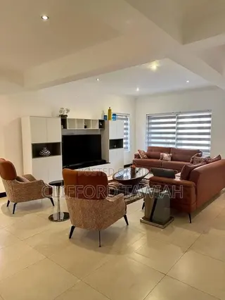 Furnished 5bdrm Townhouse / Terrace in Airport Residential Area