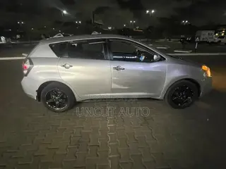 Pontiac Vibe 2010 Silver