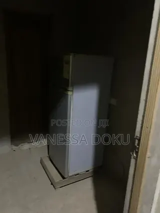 Refrigerator 4 Sell
