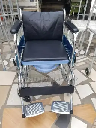 Comodo Wheel Chair