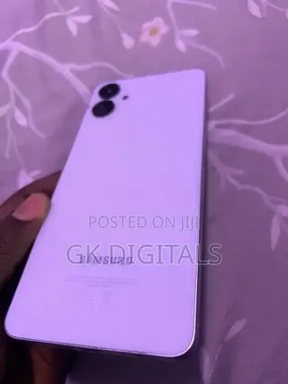 Samsung Galaxy A06 64 GB White