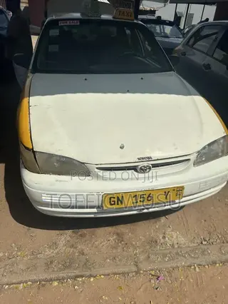 Toyota Corolla Automatic 1999 White