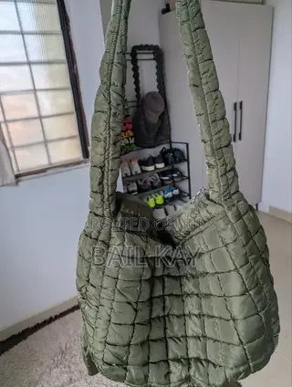 Puffer Bag With Purse