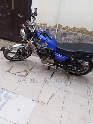 New Royal RY150 2026 Blue